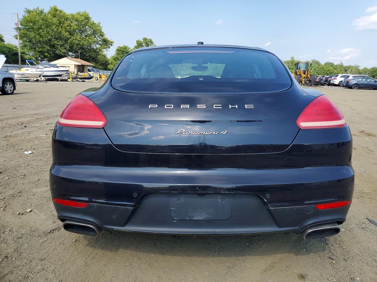 2016 PORSCHE PANAMERA