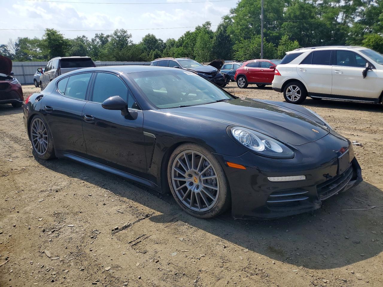 2016 PORSCHE PANAMERA