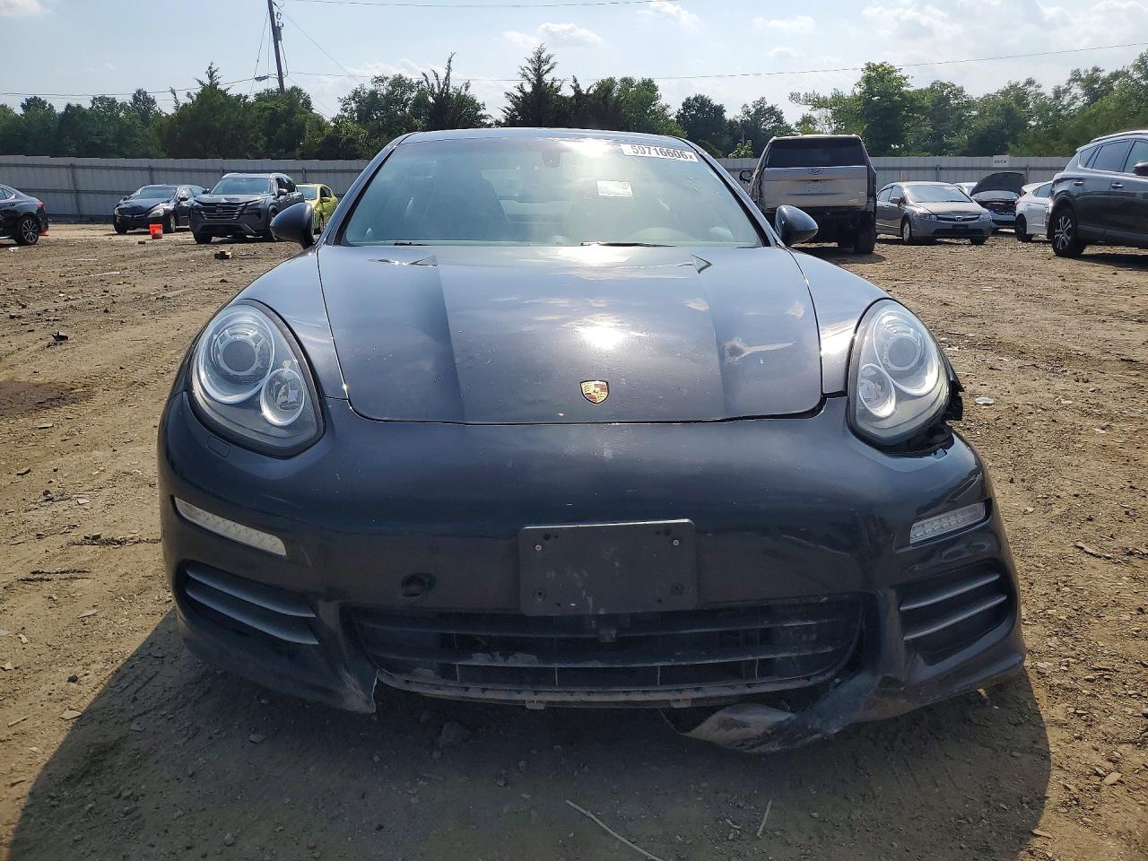 2016 PORSCHE PANAMERA