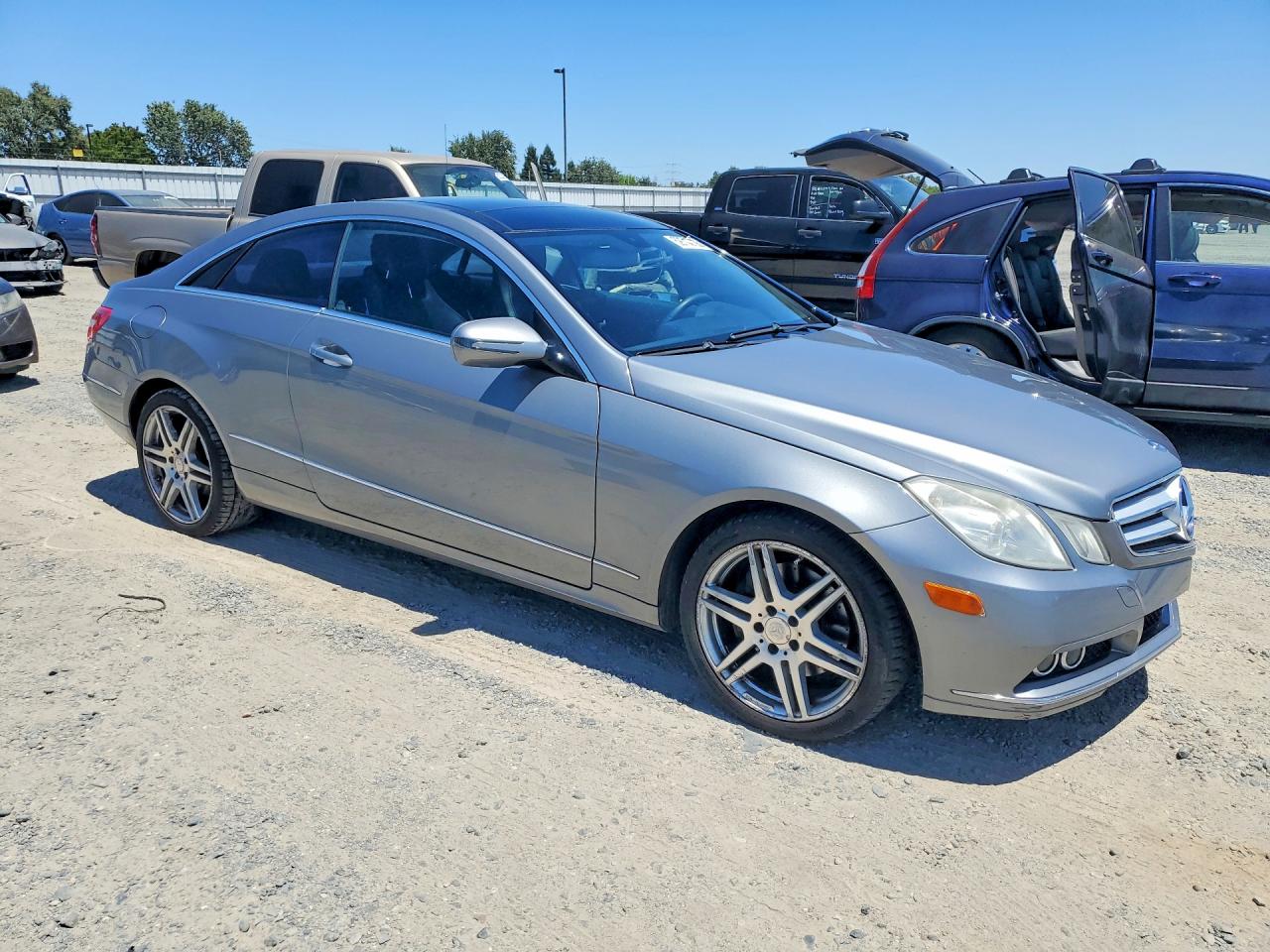 2010 MERCEDES-BENZ E-CLASS