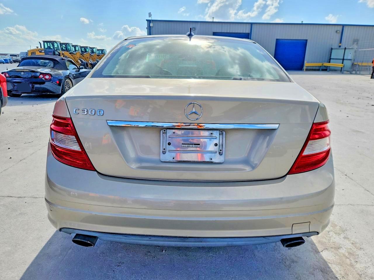 2010 MERCEDES-BENZ C-CLASS