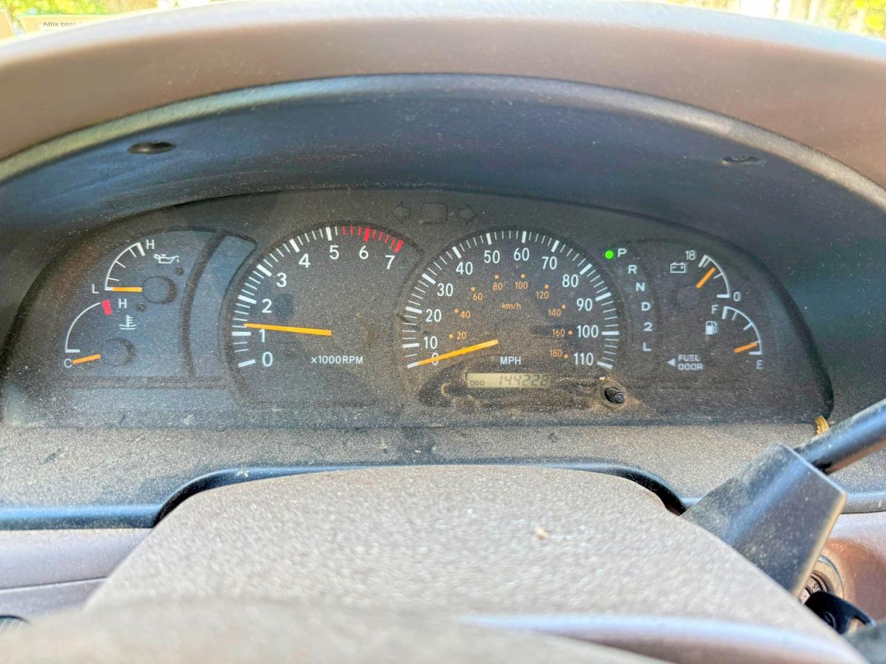 2004 TOYOTA TUNDRA