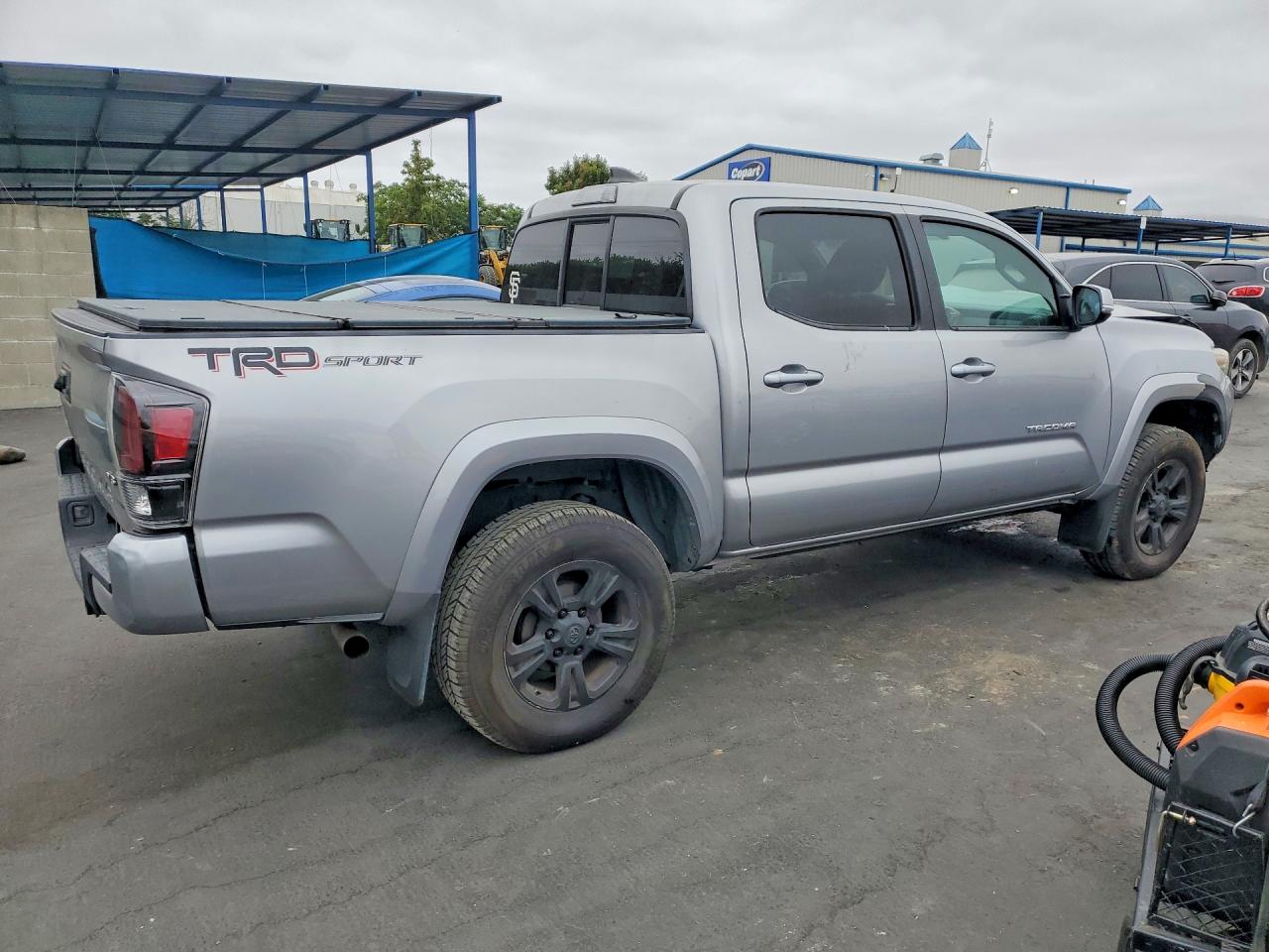 2016 TOYOTA TACOMA