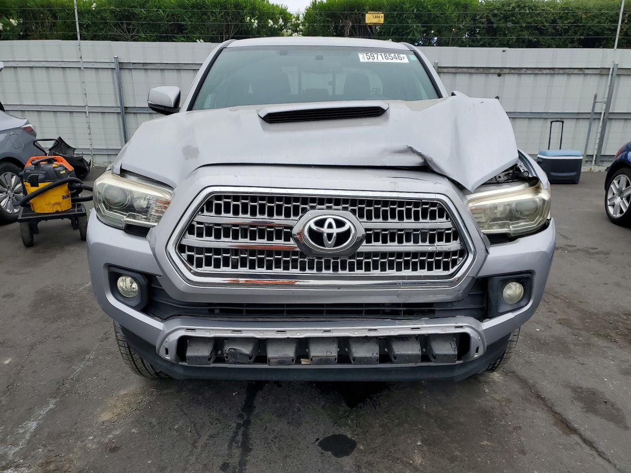 2016 TOYOTA TACOMA
