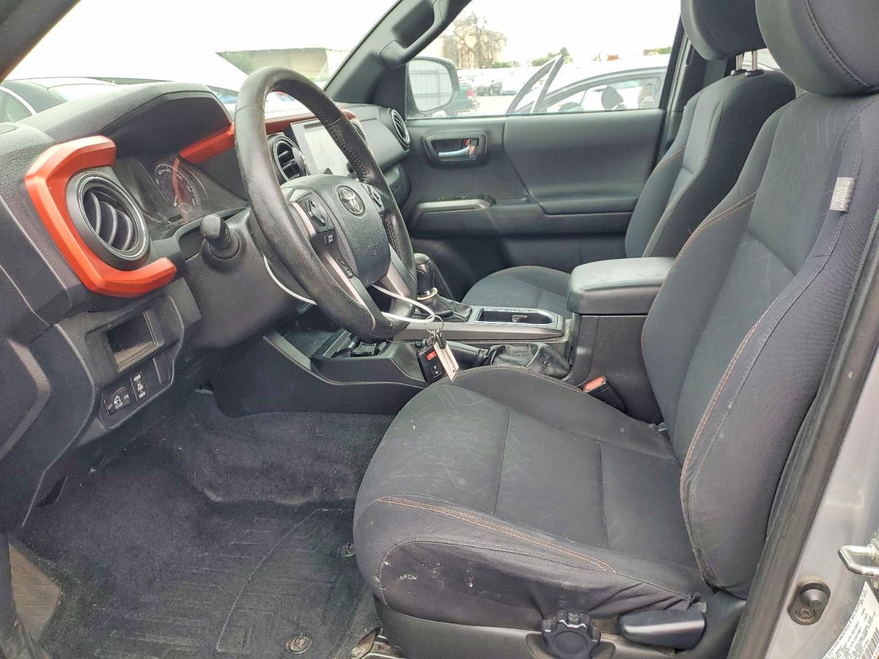 2016 TOYOTA TACOMA