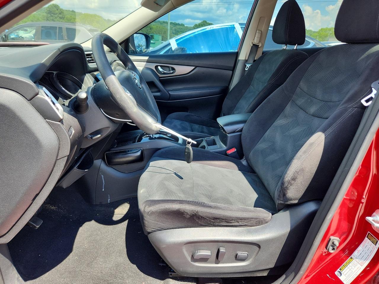2014 NISSAN ROGUE