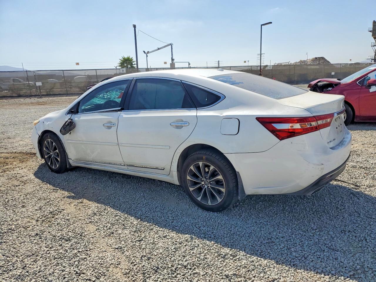 2016 TOYOTA AVALON