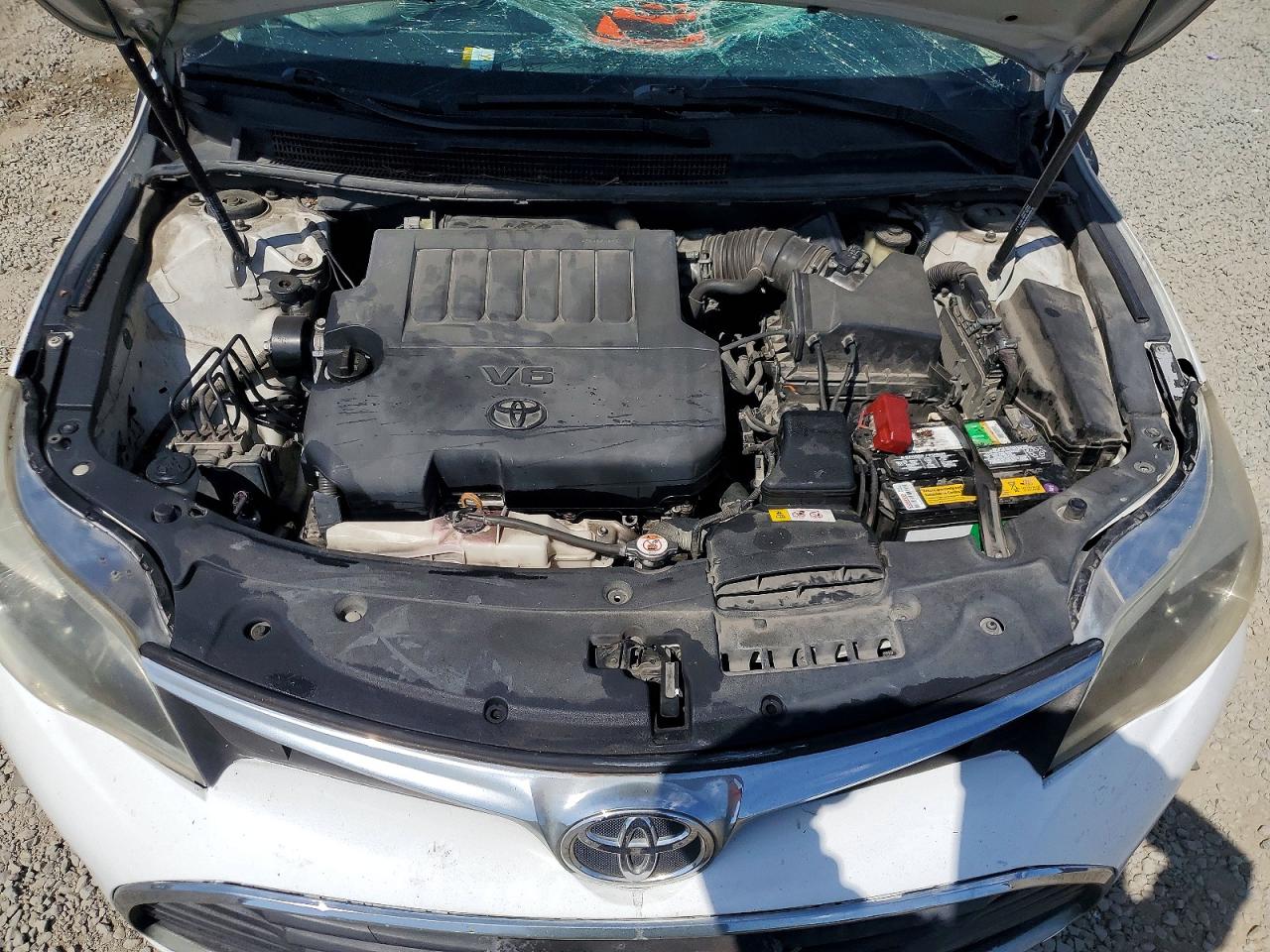 2016 TOYOTA AVALON