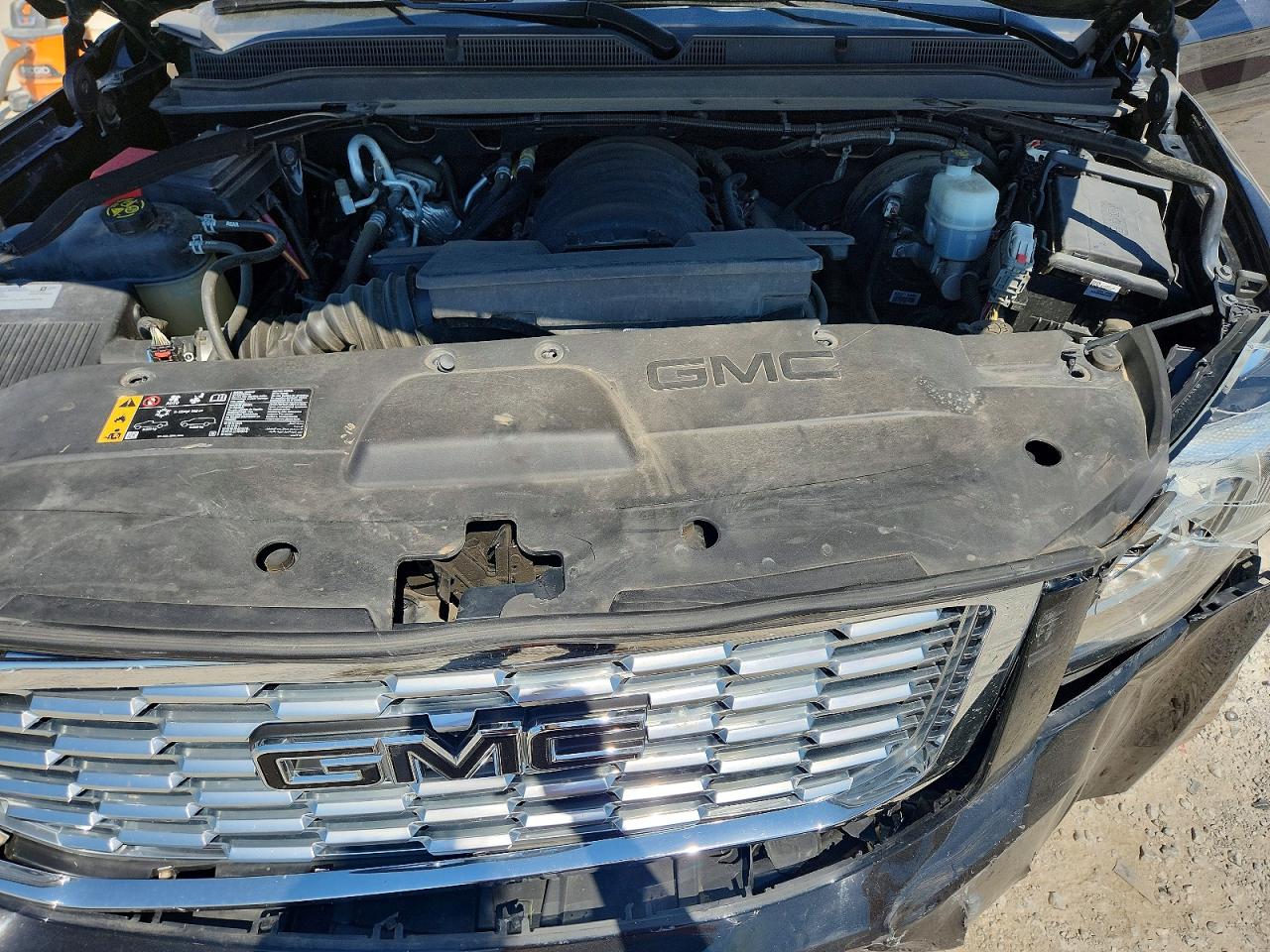 2019 GMC YUKON