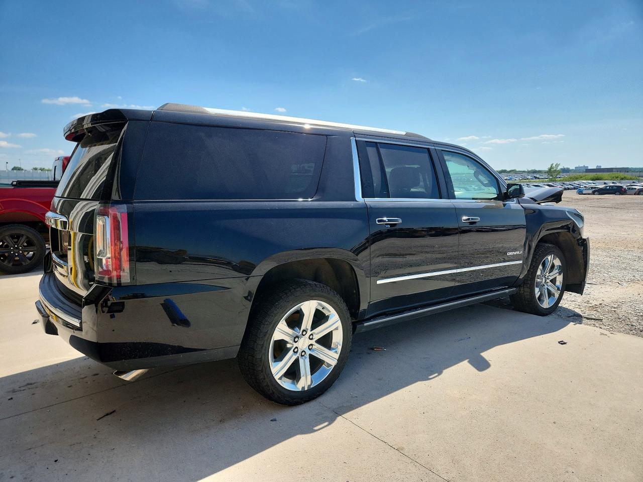 2019 GMC YUKON