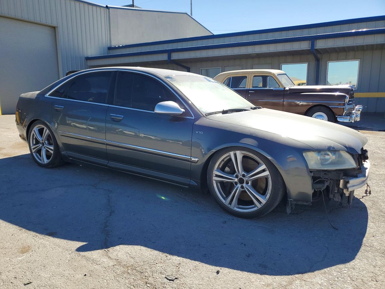 2007 AUDI S8