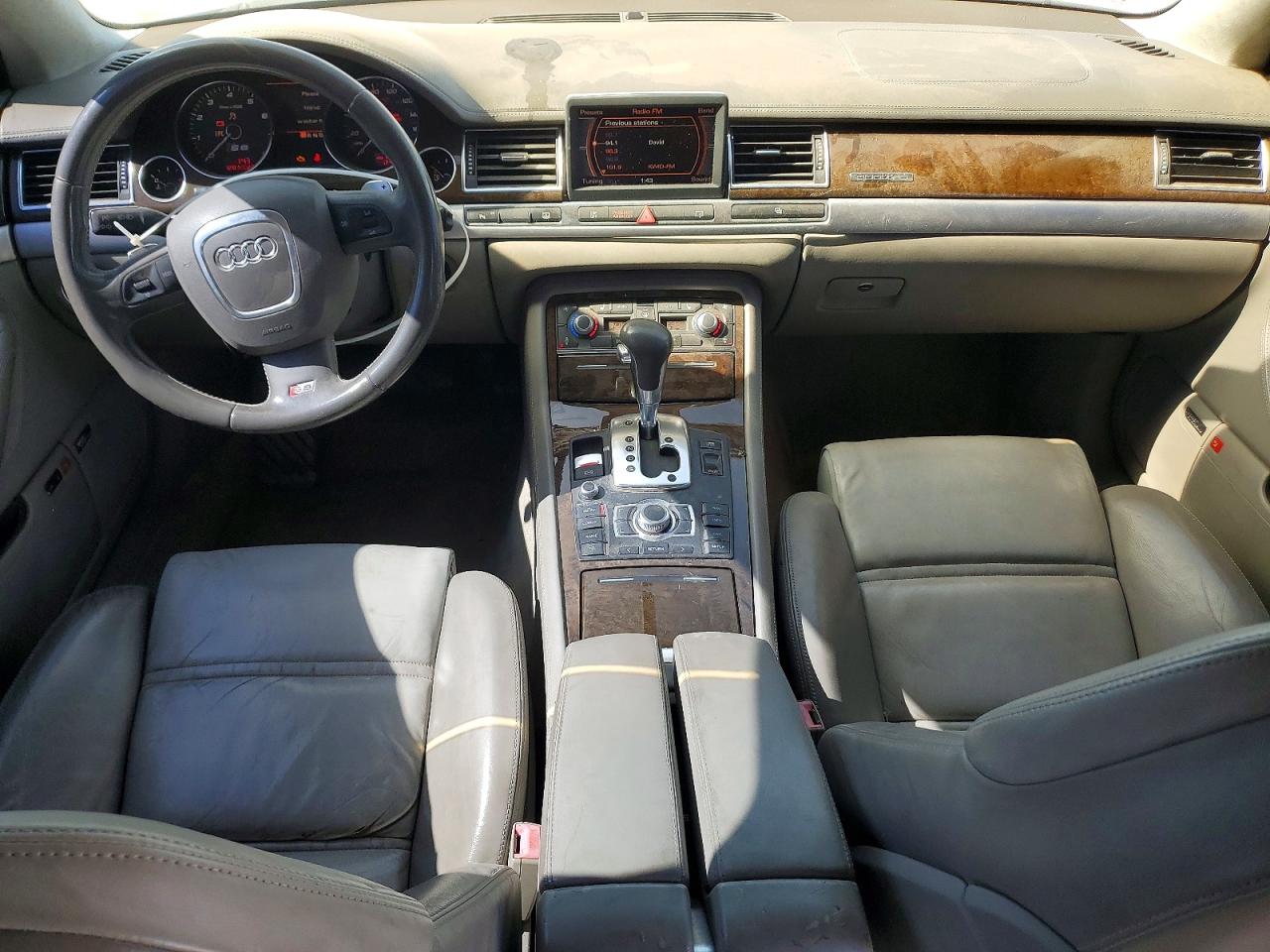 2007 AUDI S8