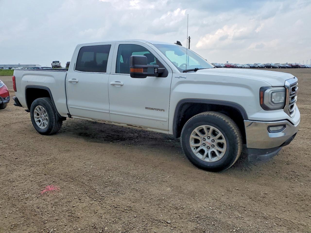 2016 GMC SIERRA