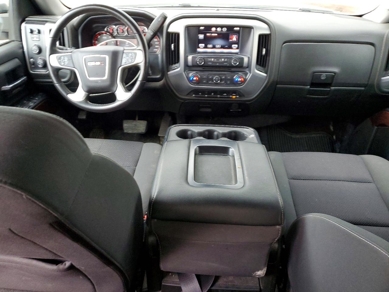 2016 GMC SIERRA