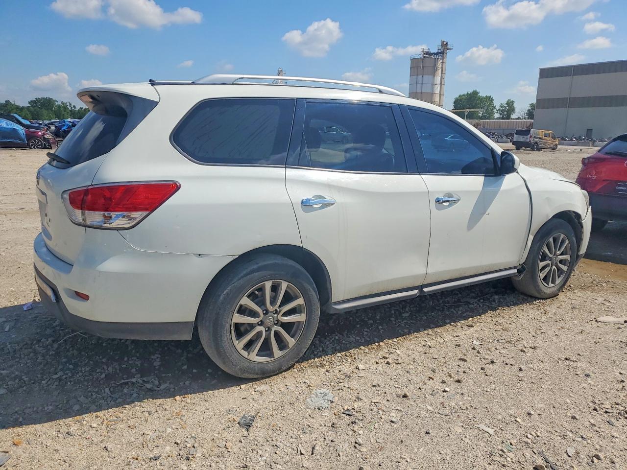 2016 NISSAN PATHFINDER