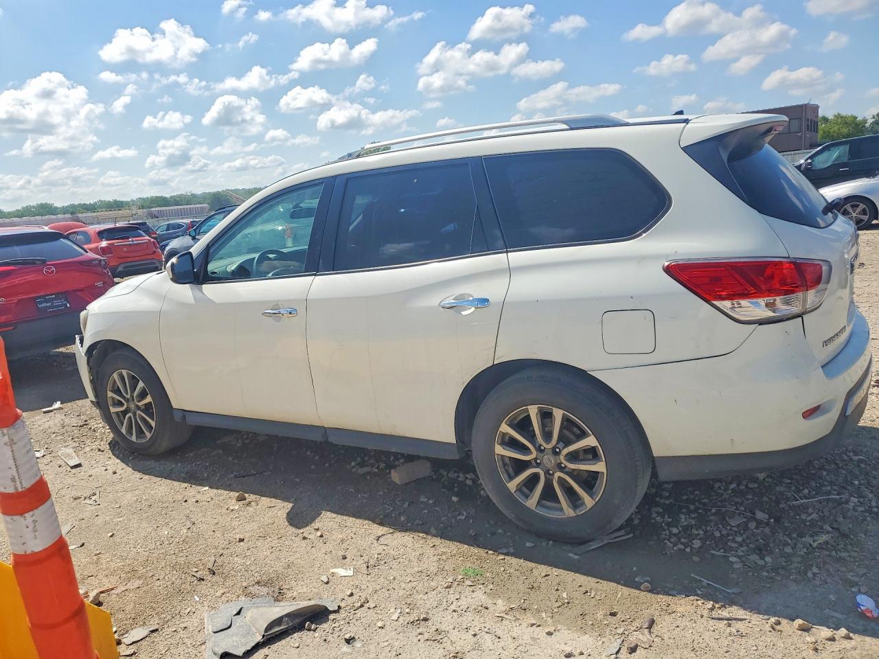 2016 NISSAN PATHFINDER