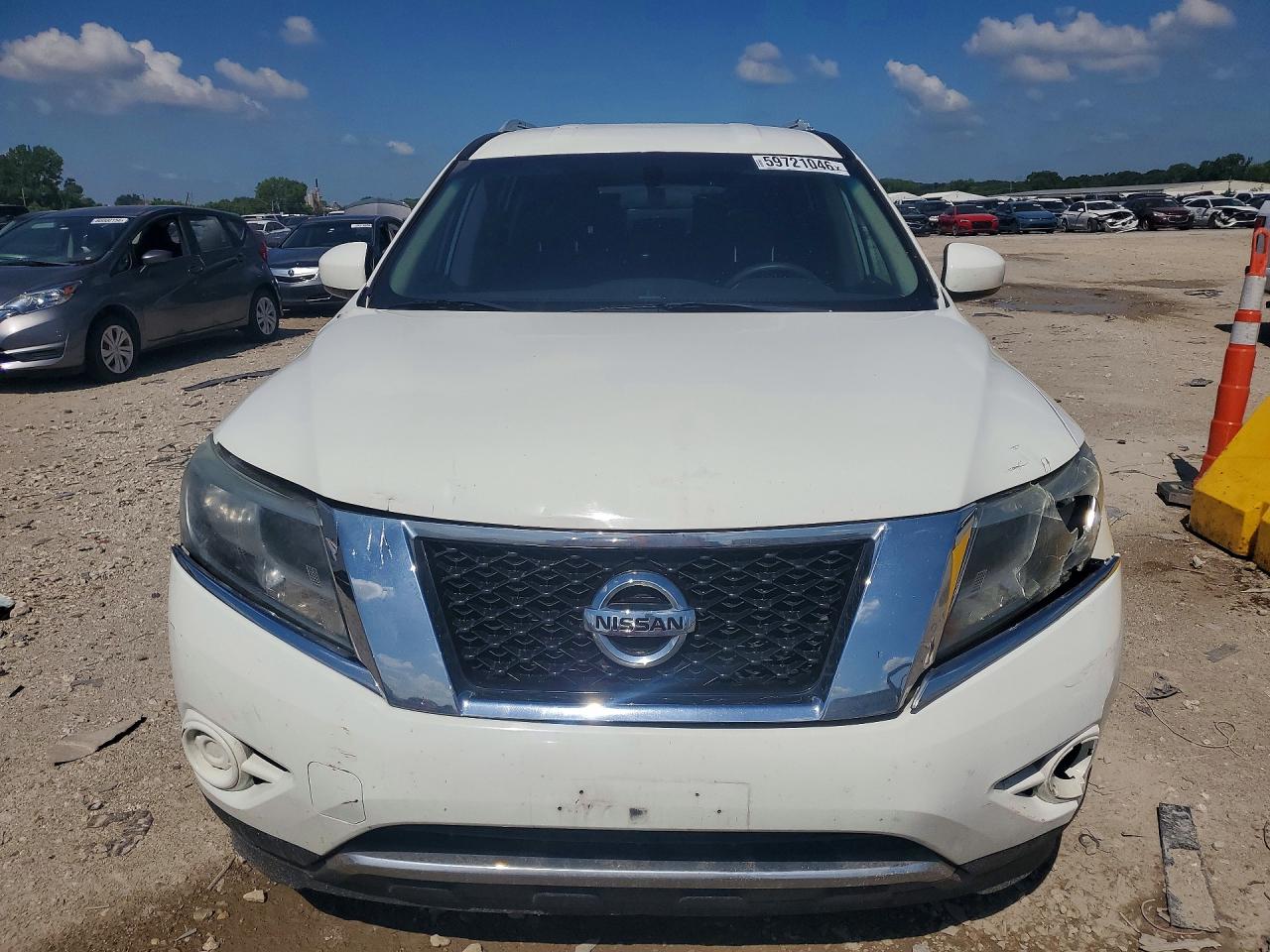 2016 NISSAN PATHFINDER