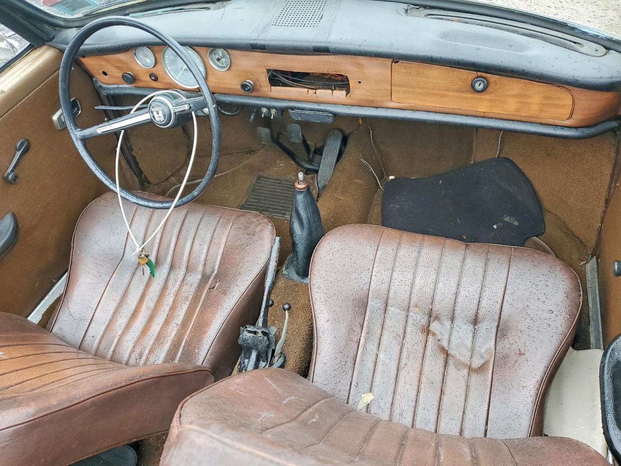 1971 VOLKSWAGEN KARMANGHIA