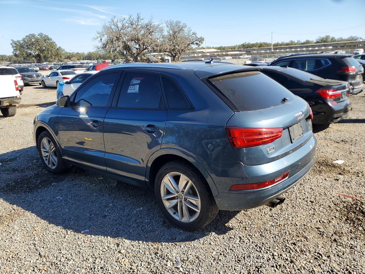2017 AUDI Q3