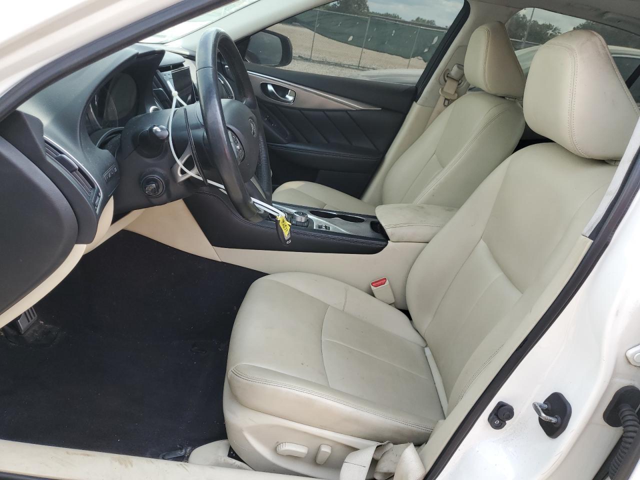 2016 INFINITI Q50