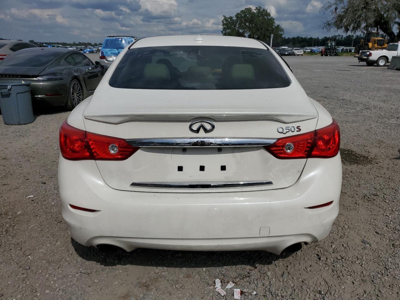 2016 INFINITI Q50