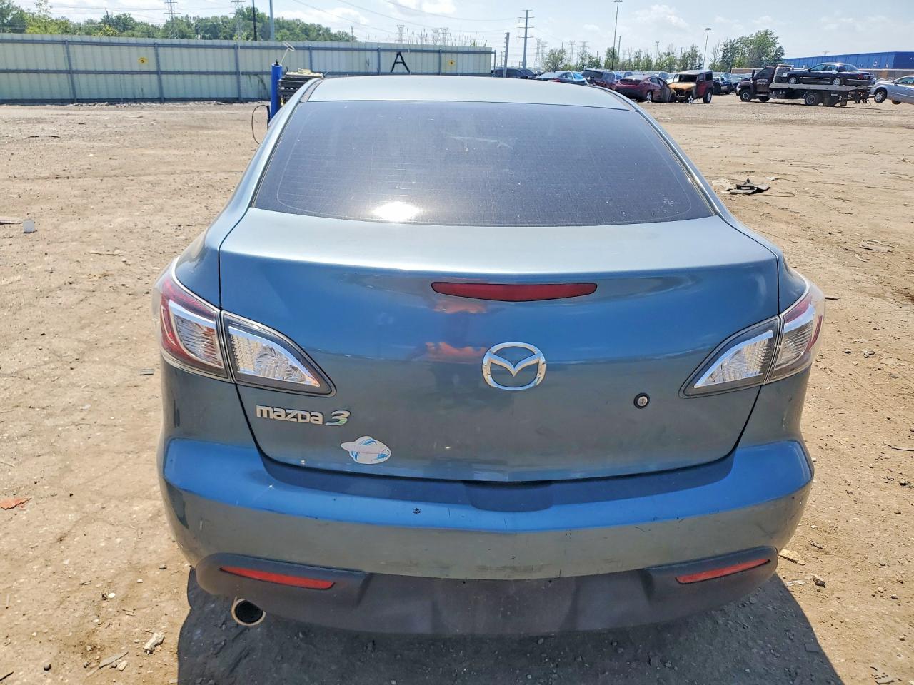 2010 MAZDA 3