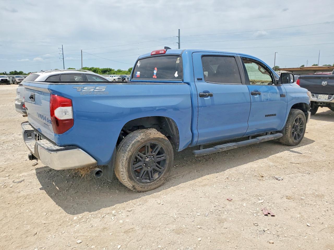 2020 TOYOTA TUNDRA