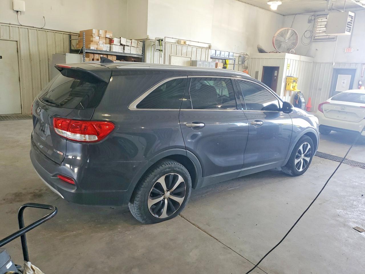 2016 KIA SORENTO