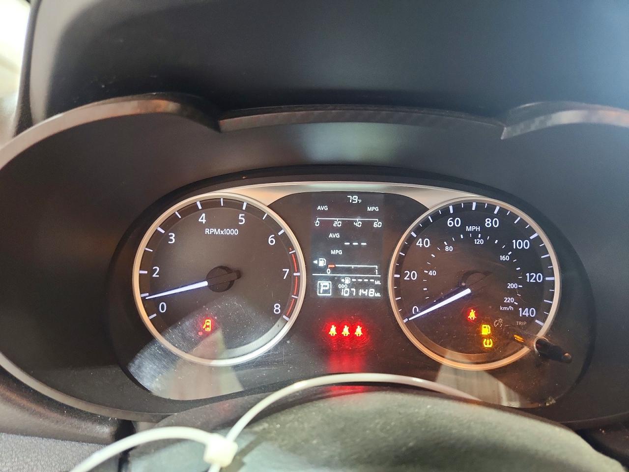 2022 NISSAN VERSA