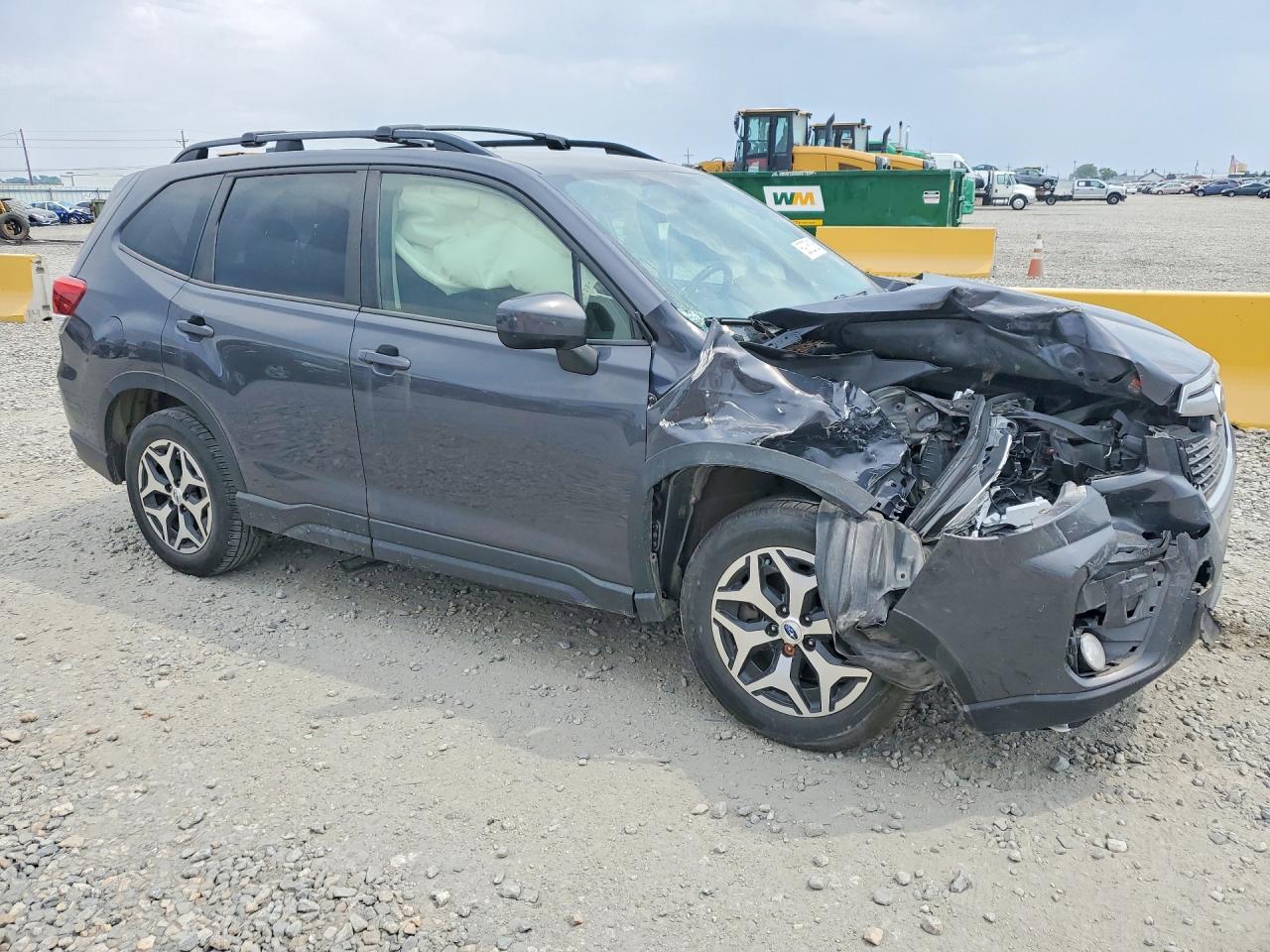 2021 SUBARU FORESTER