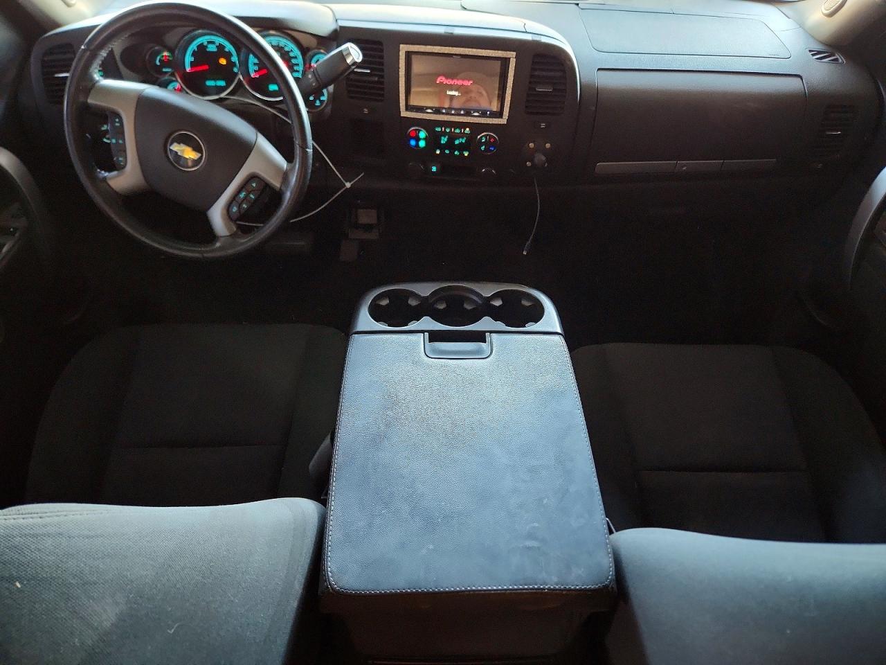 2011 CHEVROLET SILVERADO