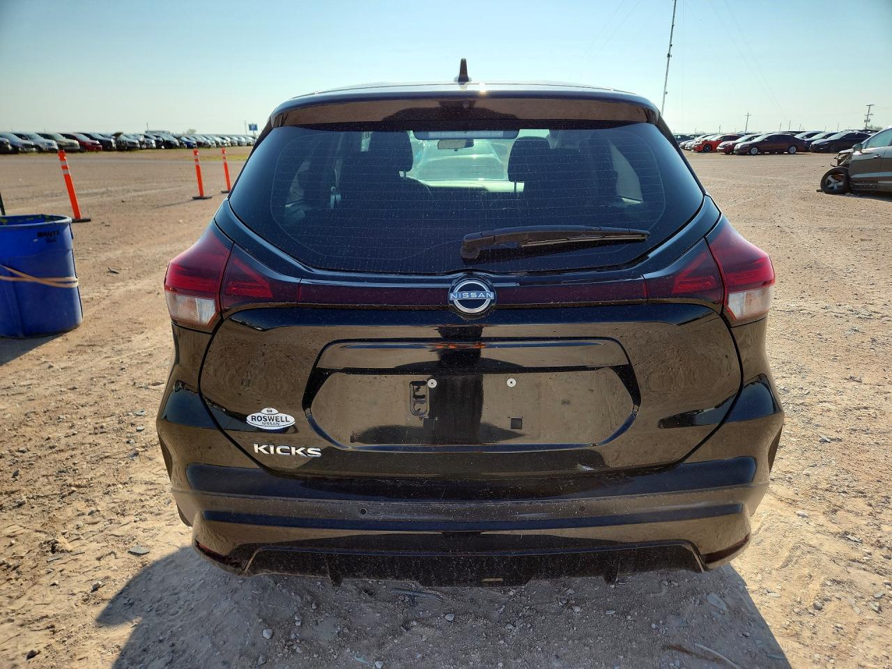 2024 NISSAN KICKS