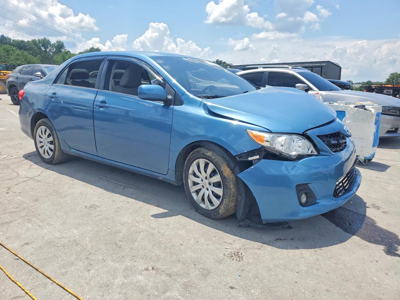 2013 TOYOTA COROLLA