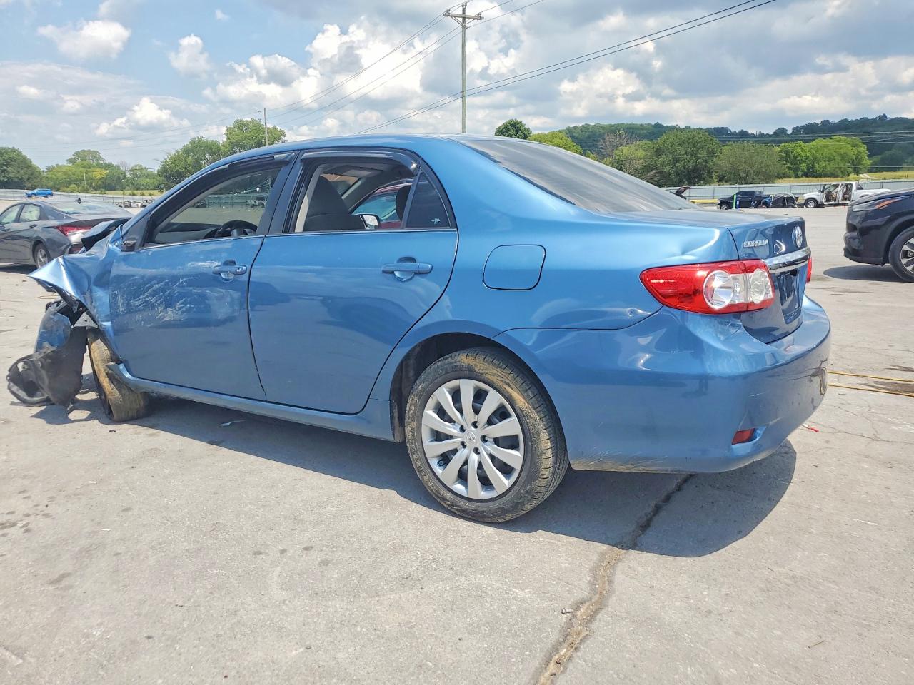 2013 TOYOTA COROLLA