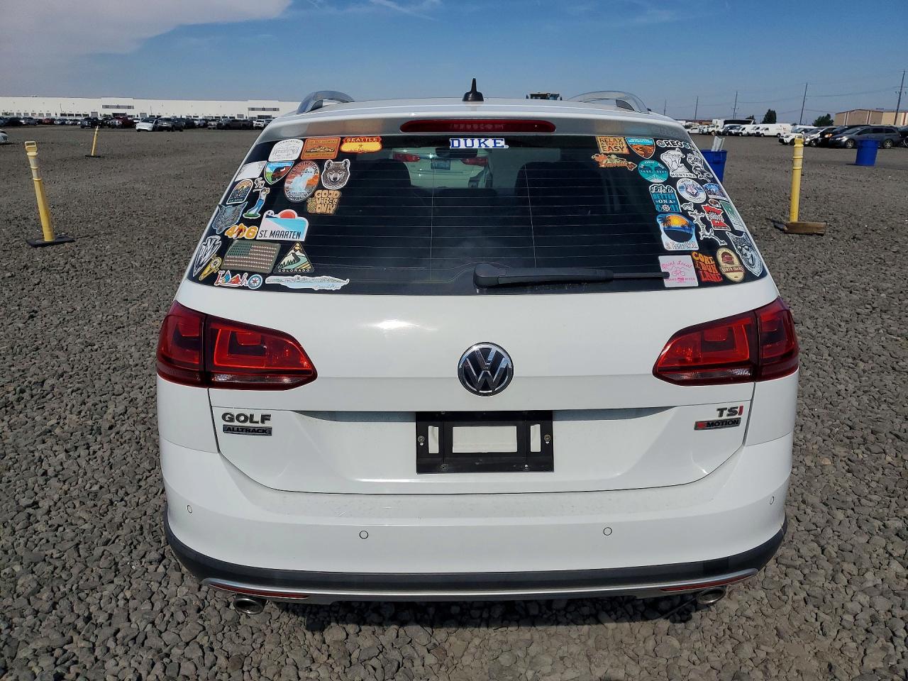 2017 VOLKSWAGEN GOLF