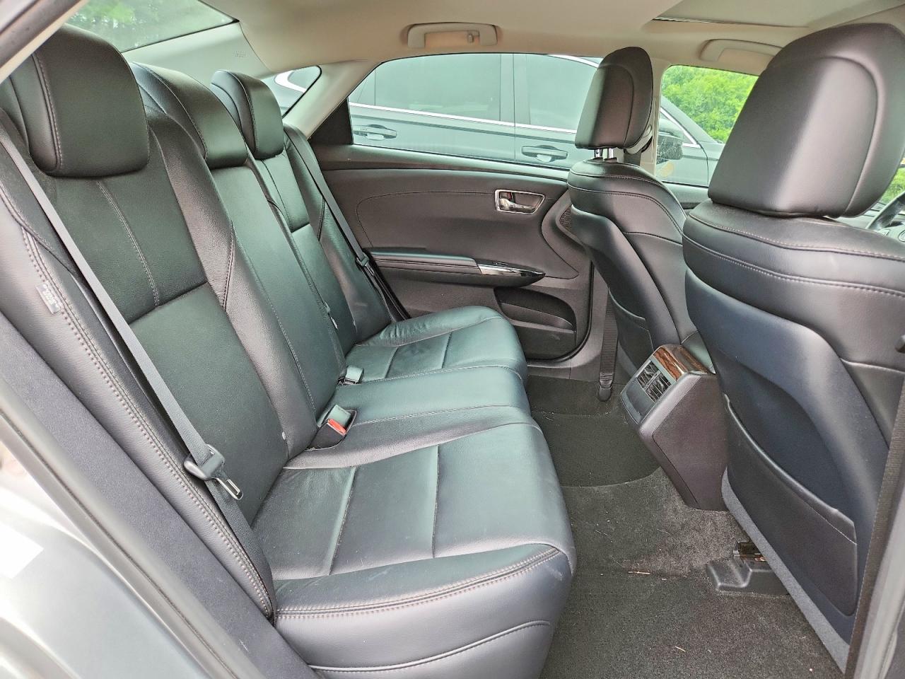 2015 TOYOTA AVALON