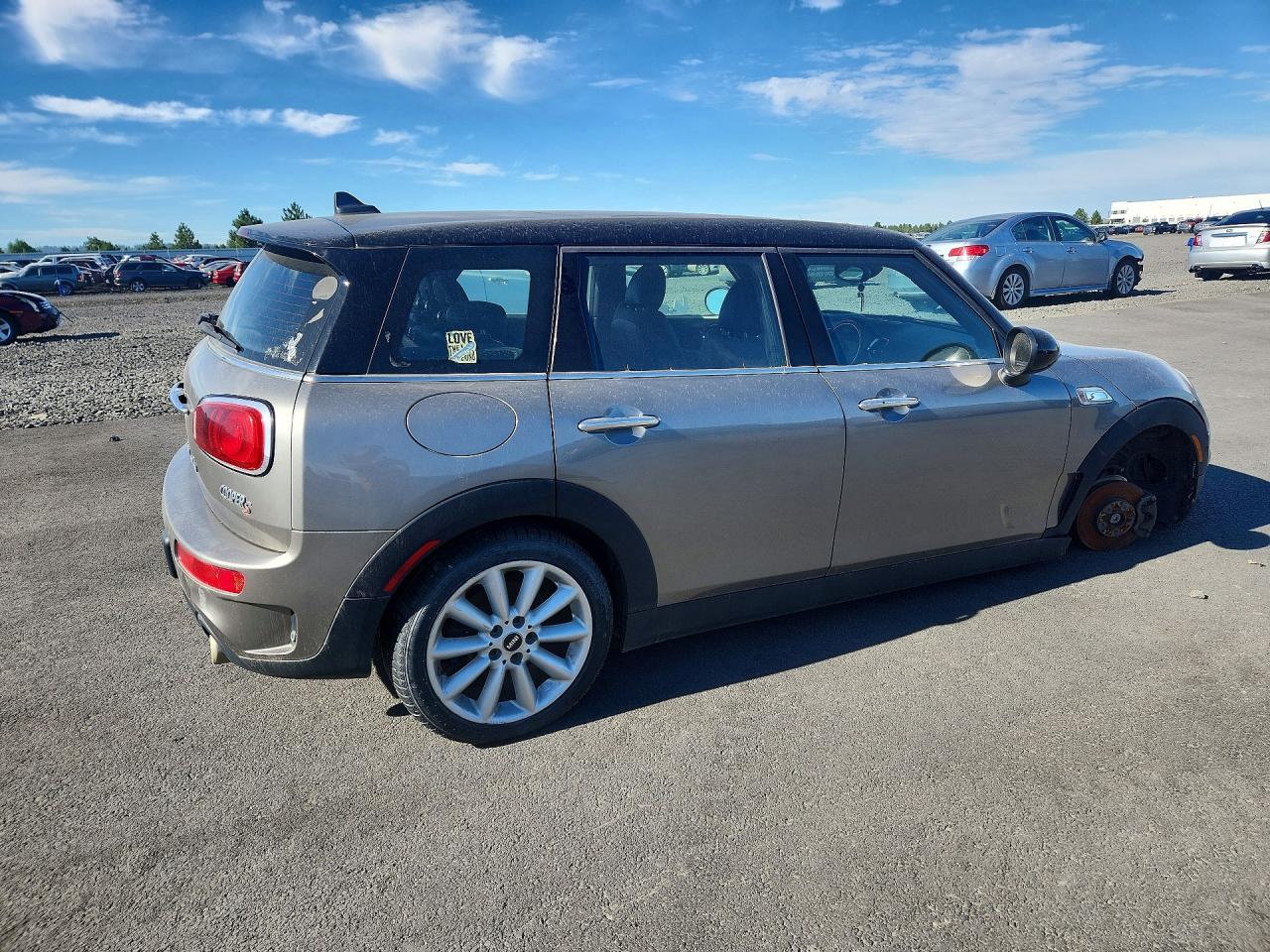 2018 MINI COOPER