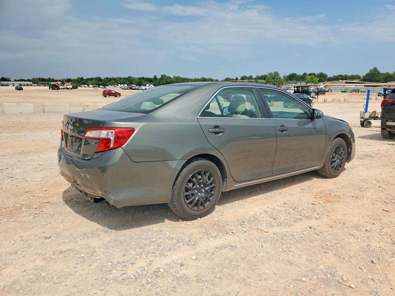 2012 TOYOTA CAMRY