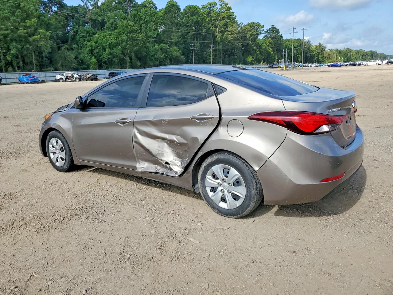2016 HYUNDAI ELANTRA