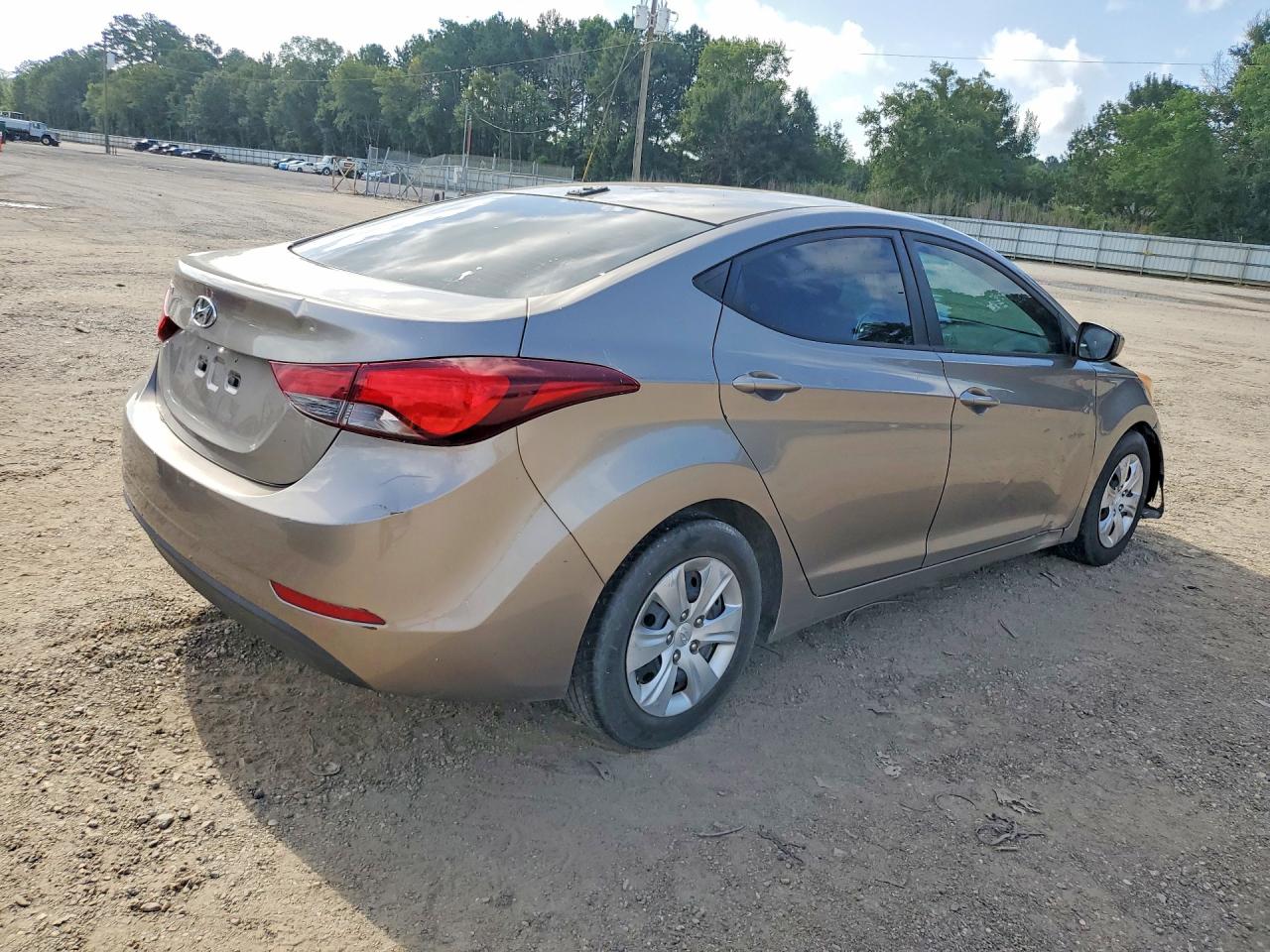 2016 HYUNDAI ELANTRA
