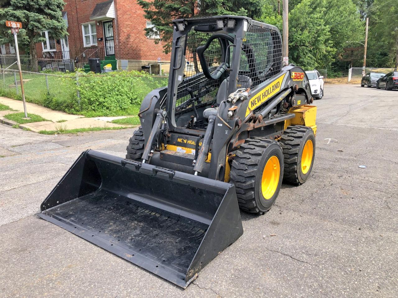 2023 NEW HOLLAND L230