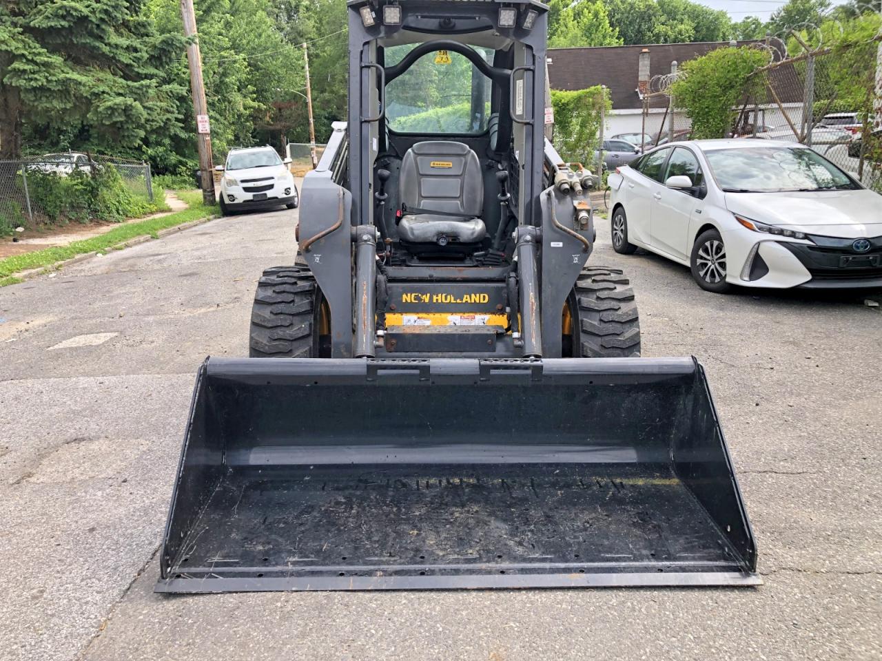 2023 NEW HOLLAND L230