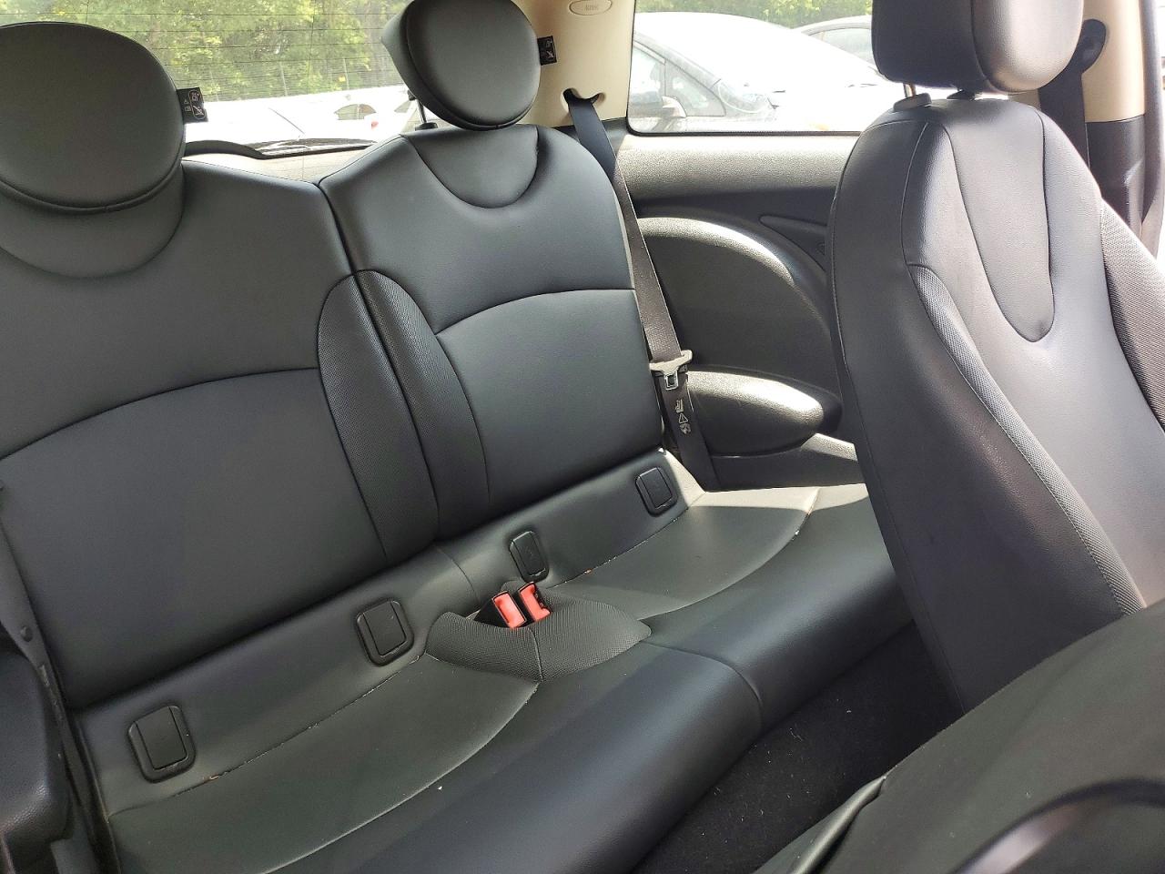 2011 MINI COOPER