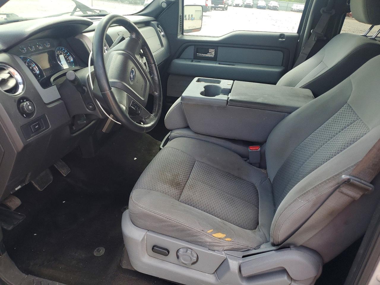 2013 FORD F150