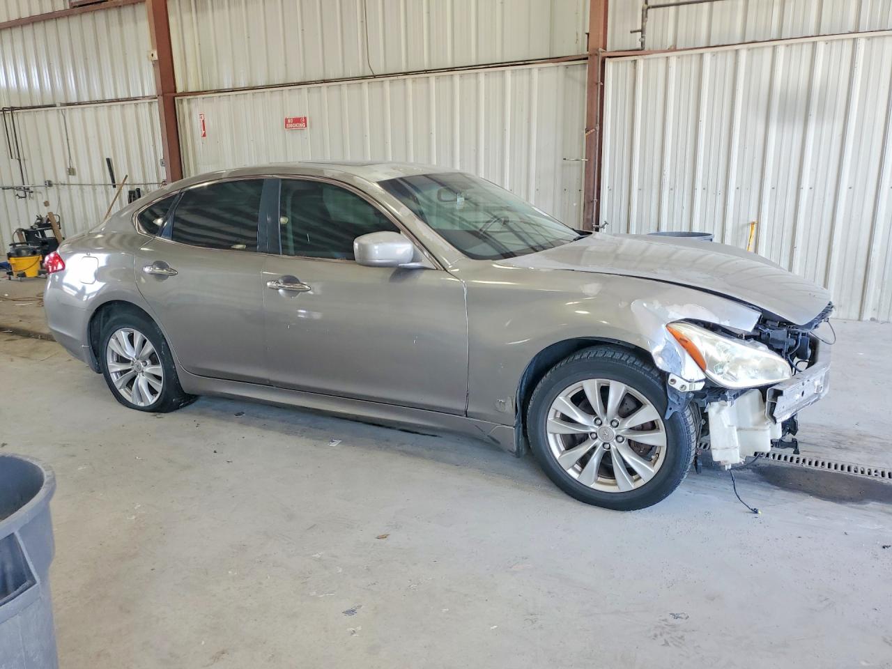 2011 INFINITI M37