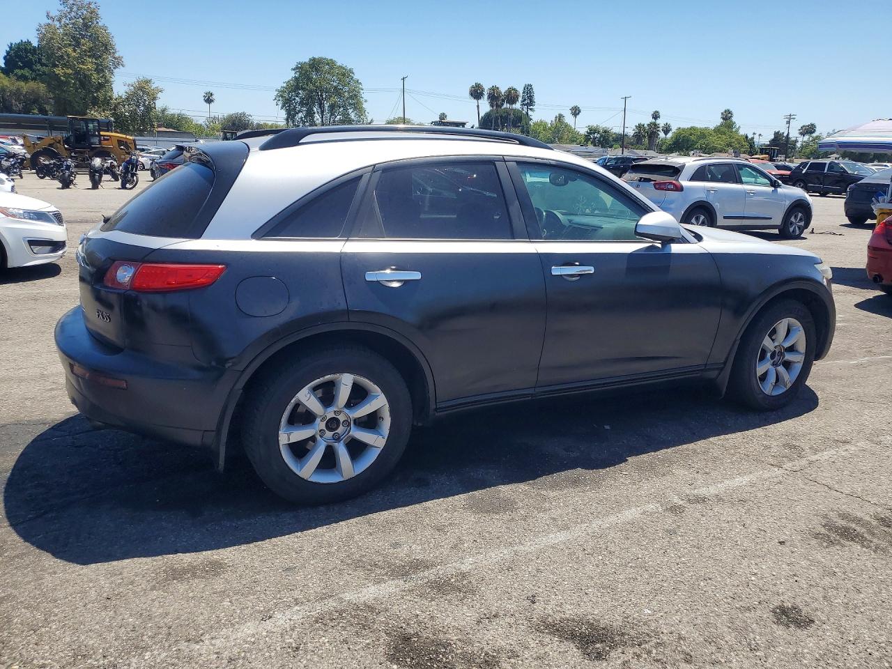 2005 INFINITI FX35