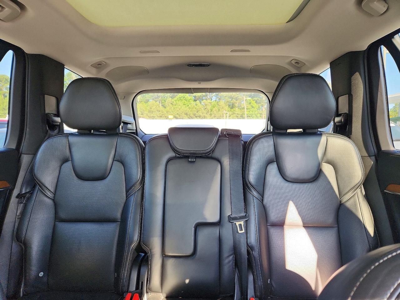 2016 VOLVO XC90