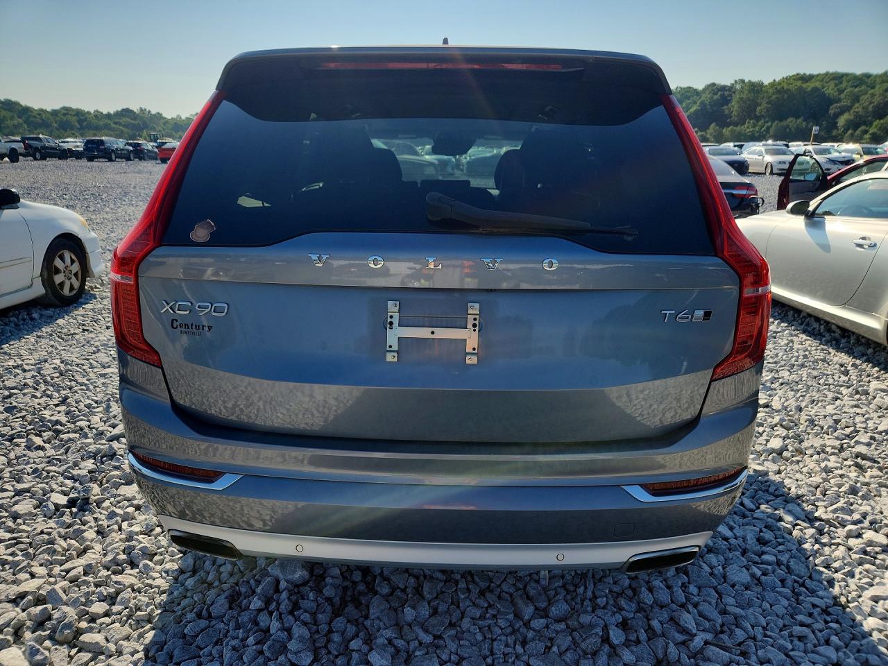 2016 VOLVO XC90