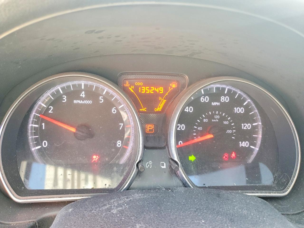 2014 NISSAN VERSA
