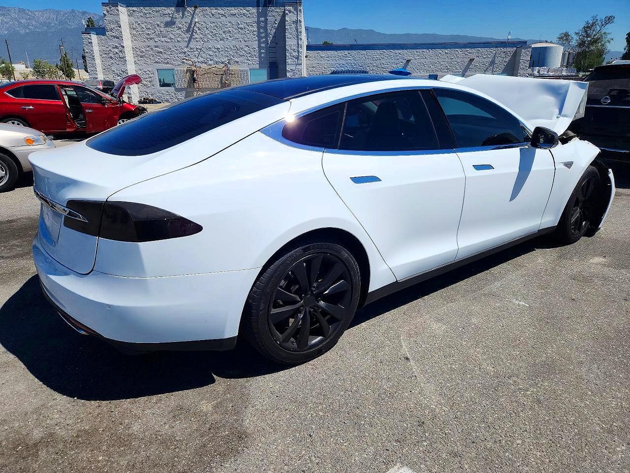 2014 TESLA MODEL S